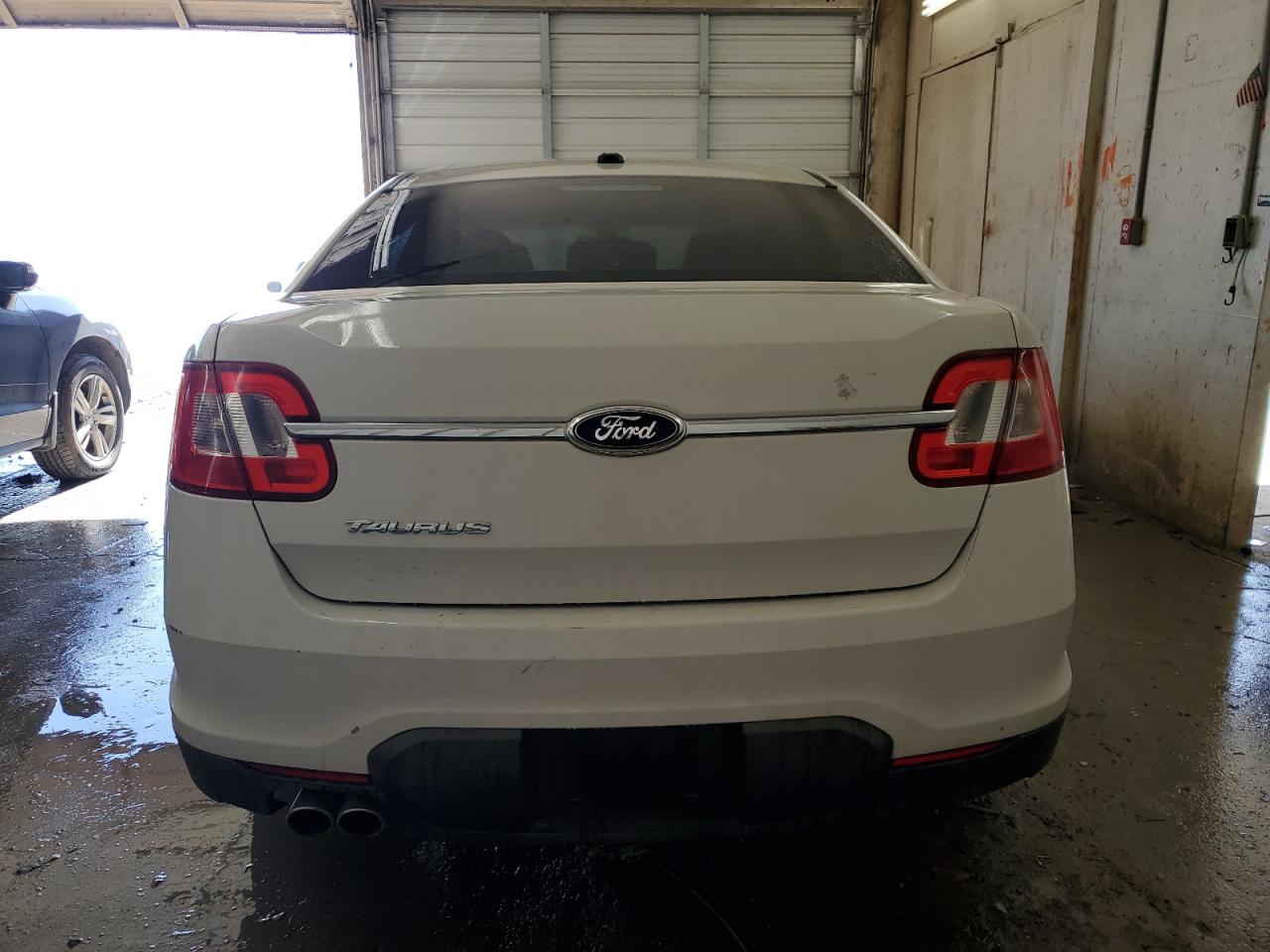 2012 Ford Taurus - Image 6
