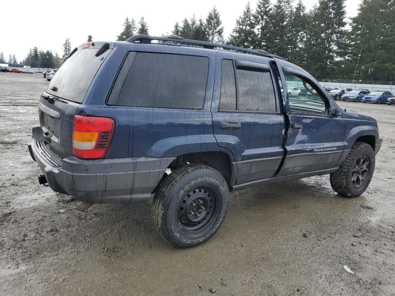 2004 Jeep Grand Cherokee - Image 3