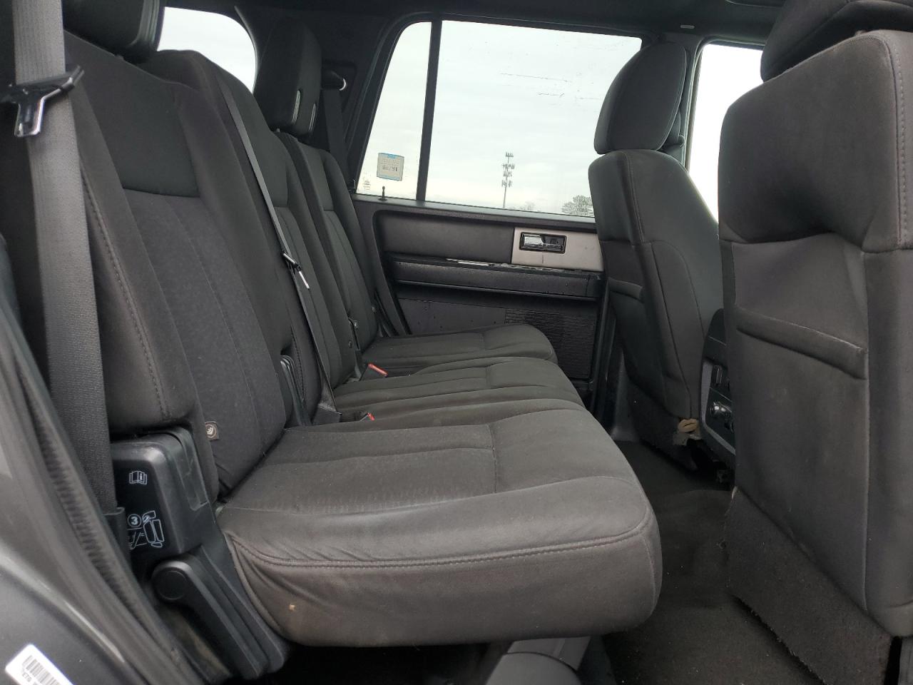 2016 Ford Expedition - Image 11