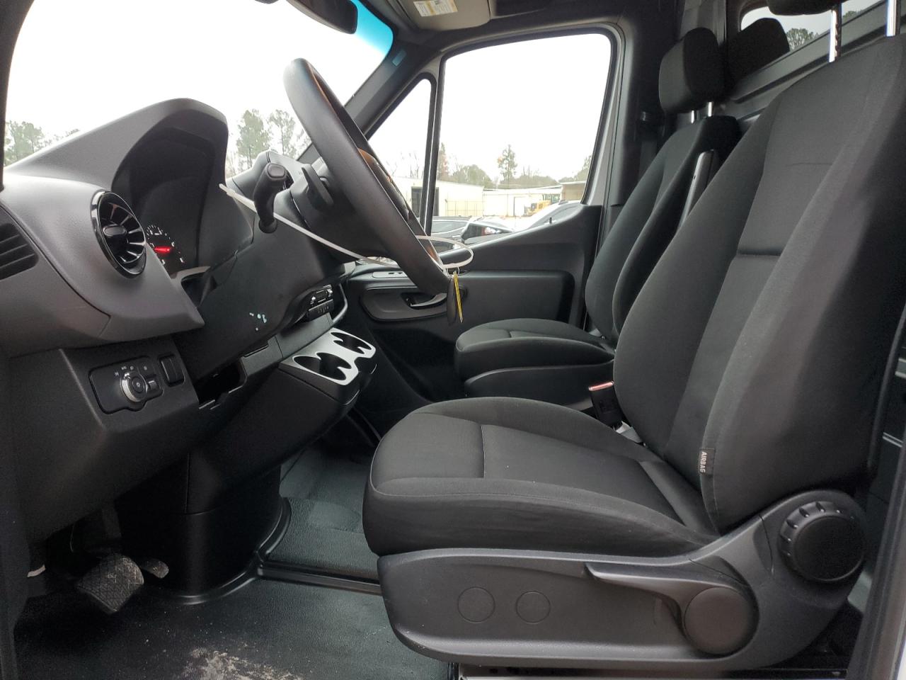 2019 Mercedes-Benz Sprinter - Image 7