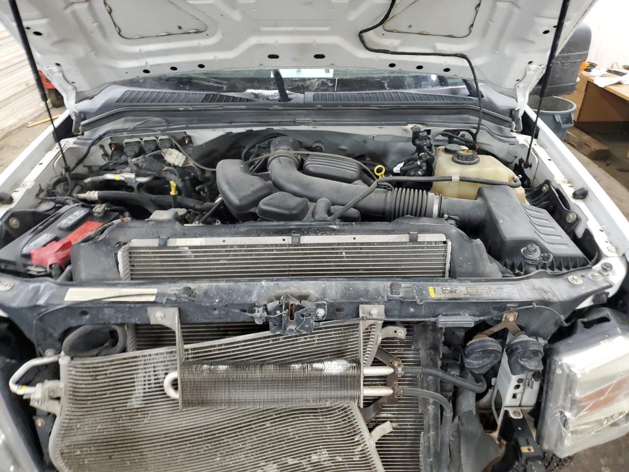 2010 Ford F350 - Image 12