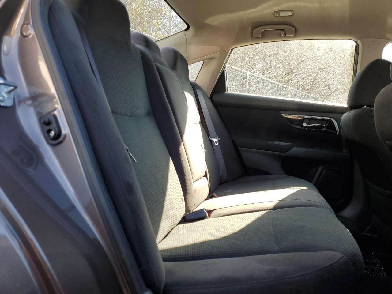 2014 Nissan Altima - Image 10