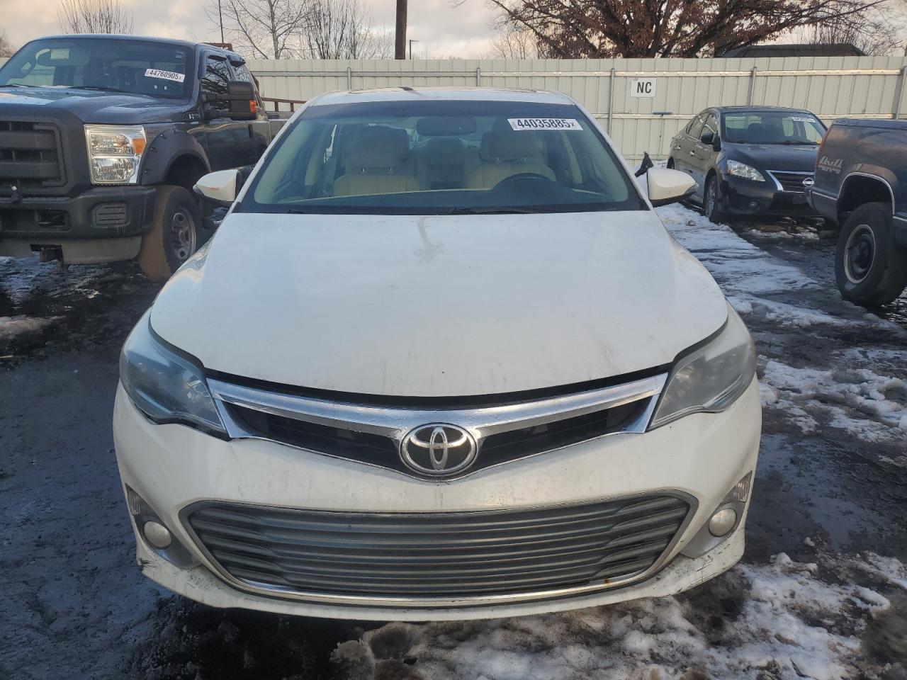 2014 Toyota Avalon - Image 5