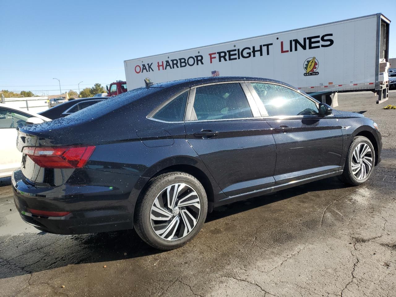 2021 Volkswagen Jetta - Image 3