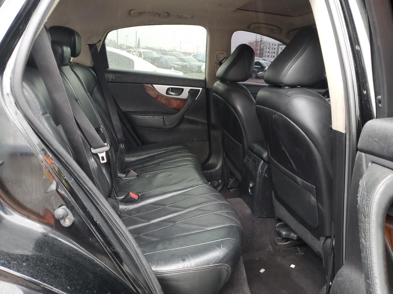 2012 Infiniti FX - Image 12
