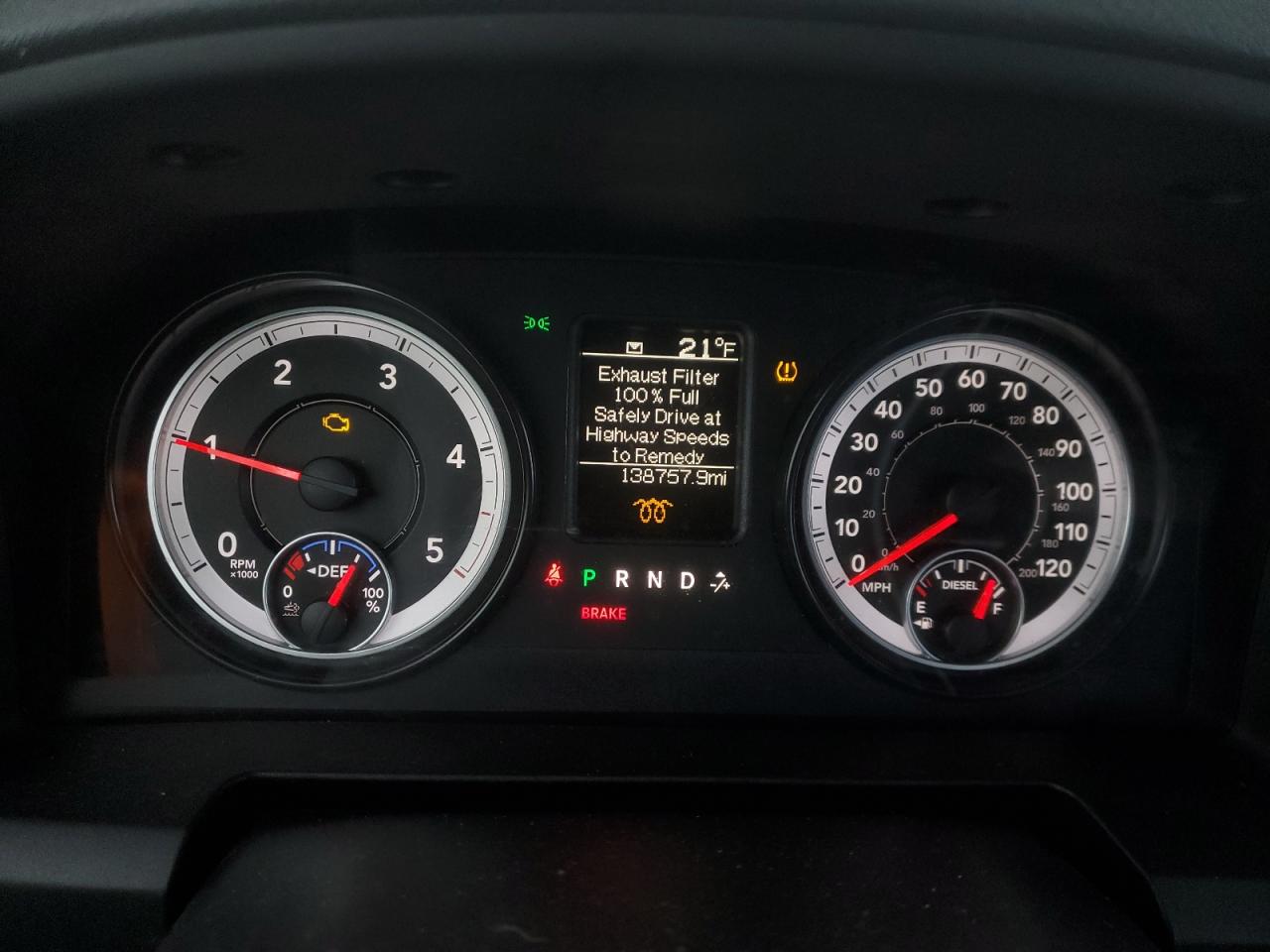 2015 RAM 1500 - Image 9