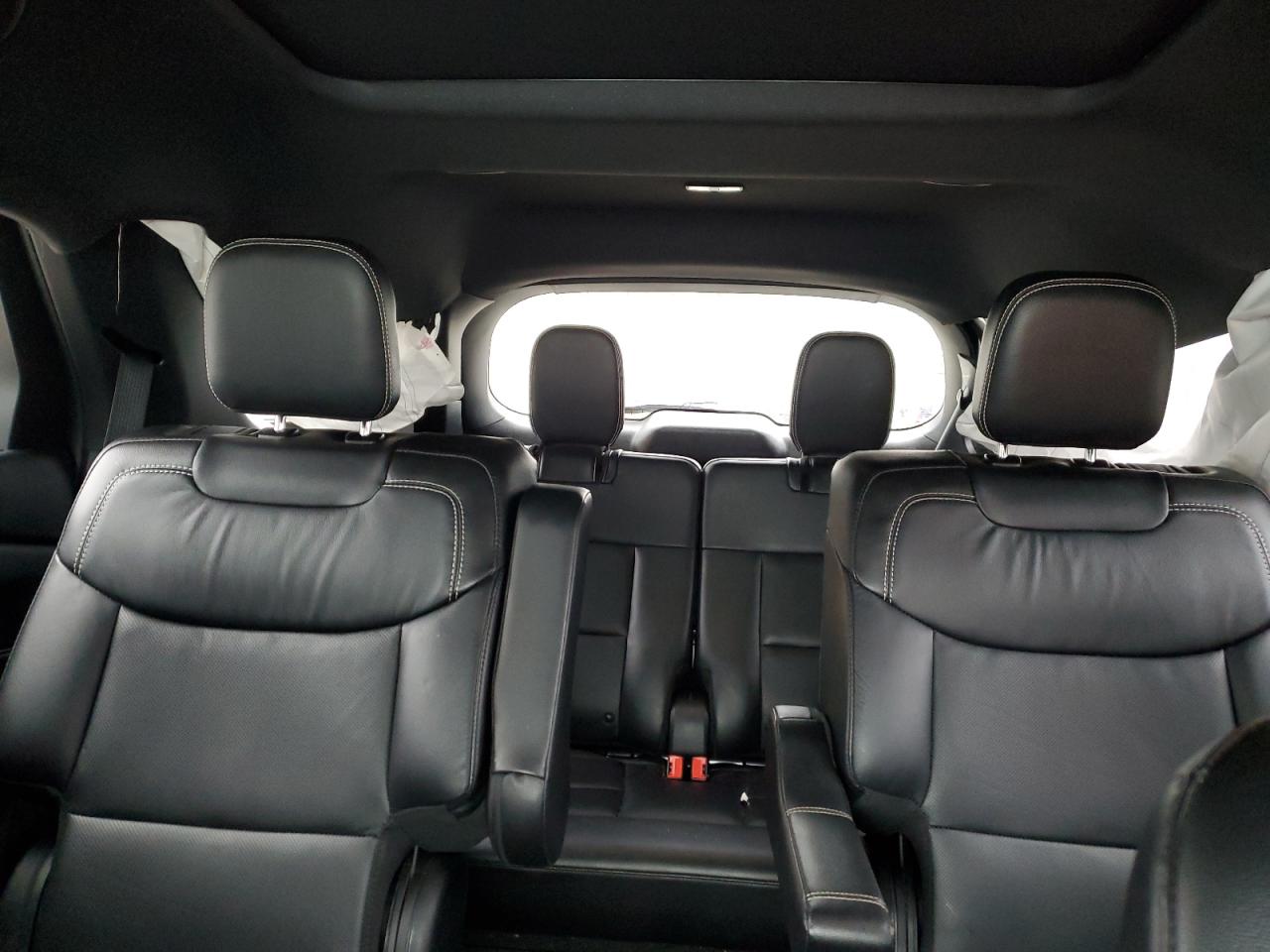 2022 Ford Explorer - Image 10