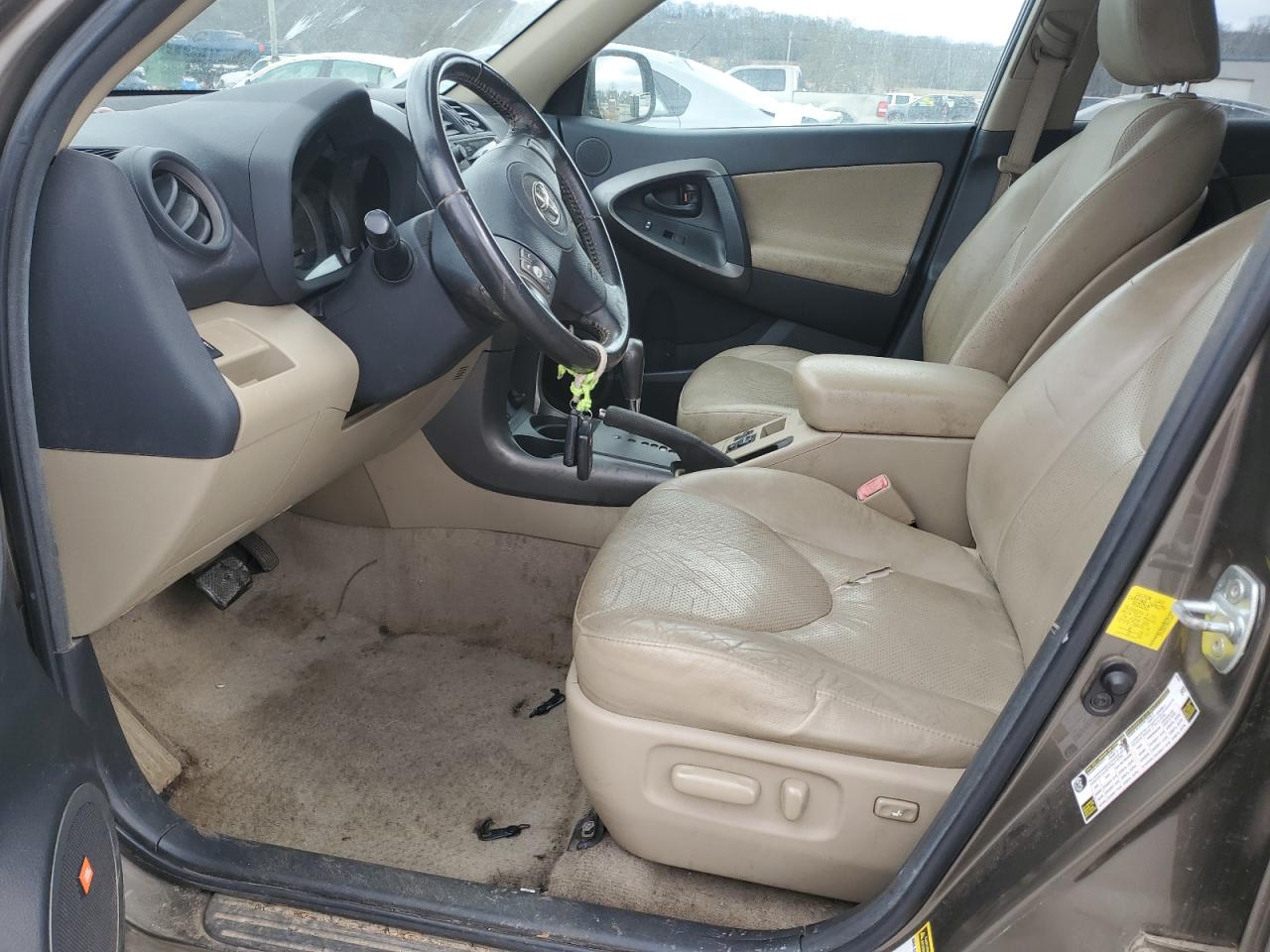 2011 Toyota RAV 4 - Image 7