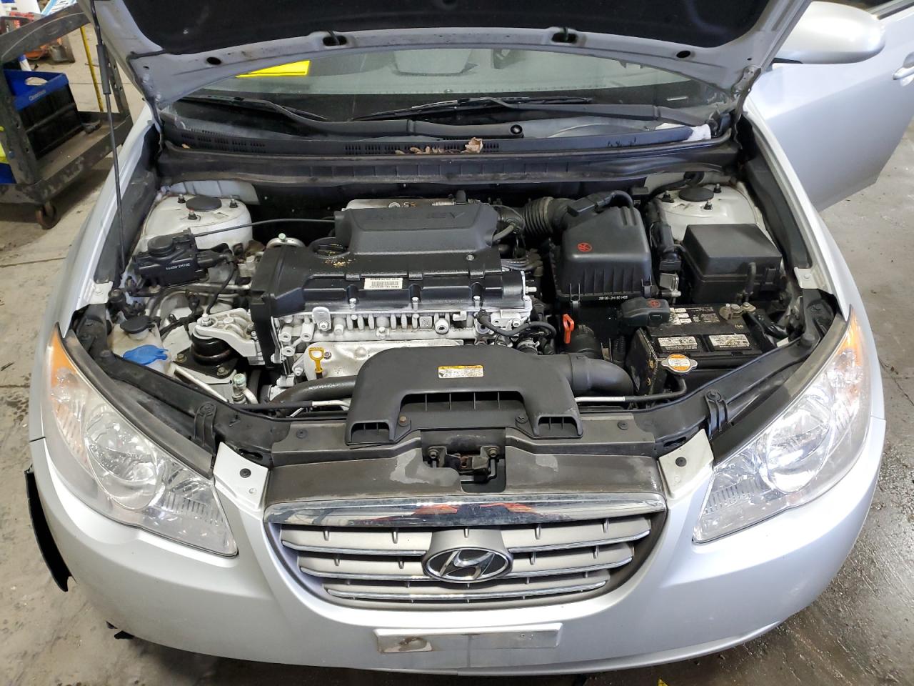 2009 Hyundai Elantra - Image 11