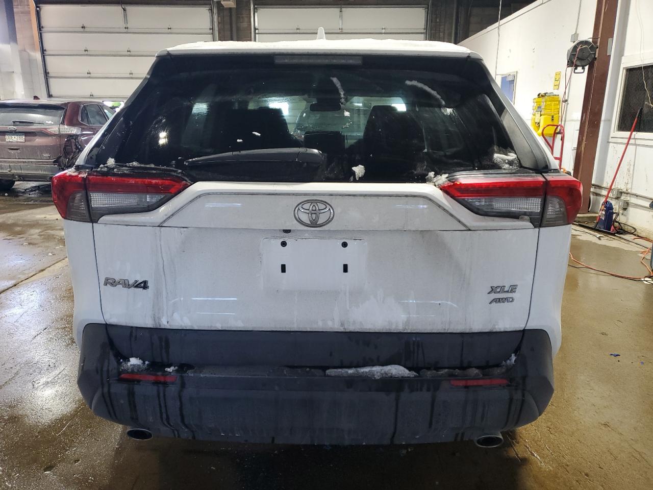 2021 Toyota RAV 4 - Image 6
