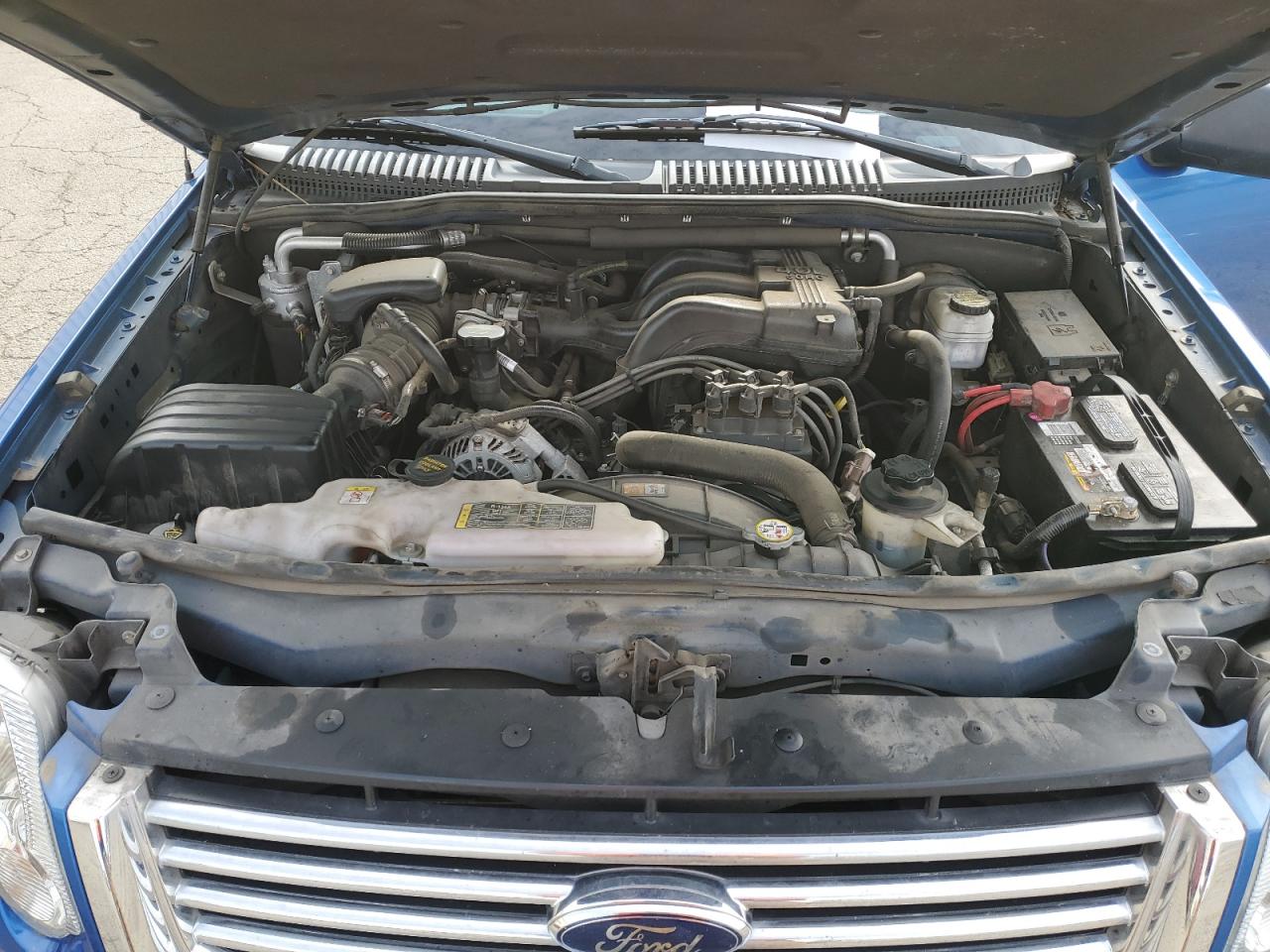 2010 Ford Explorer - Image 11