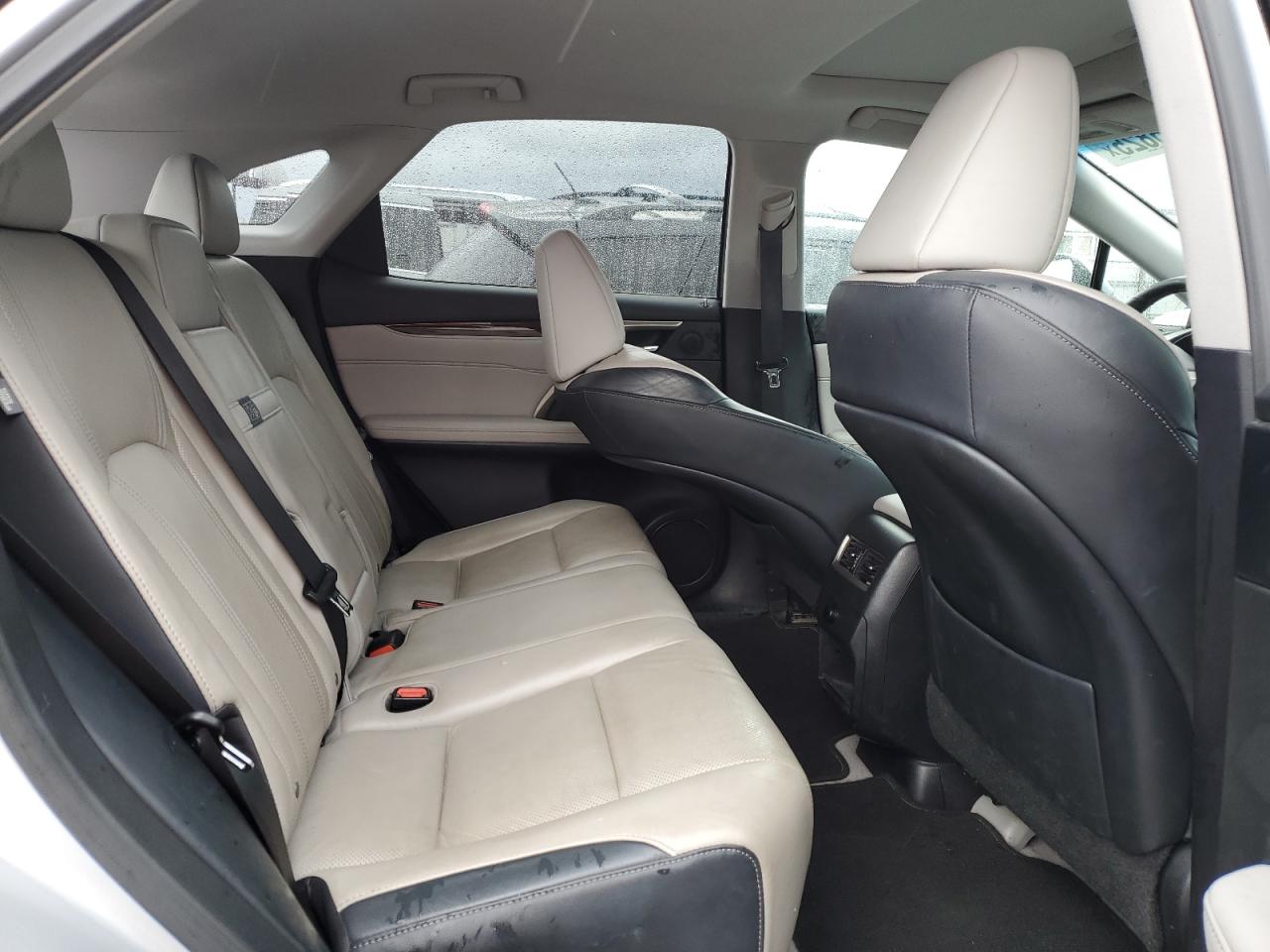 2016 Lexus RX - Image 11