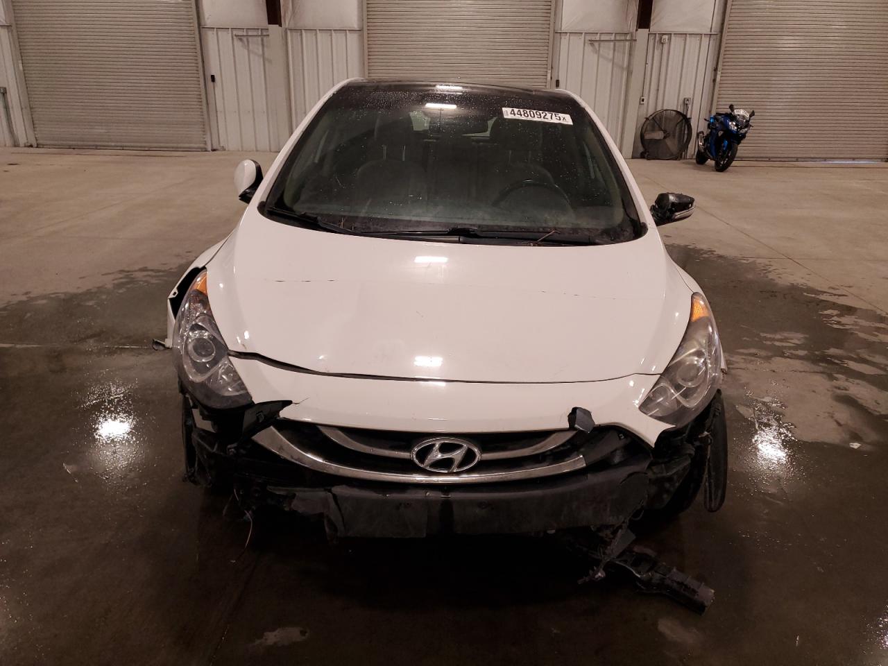 2013 Hyundai Elantra - Image 5