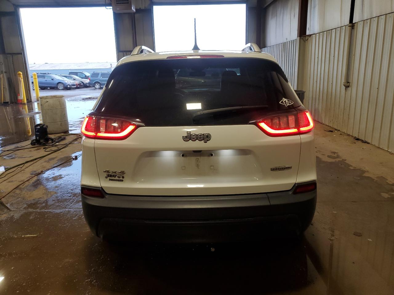 2019 Jeep Grand Cherokee - Image 6