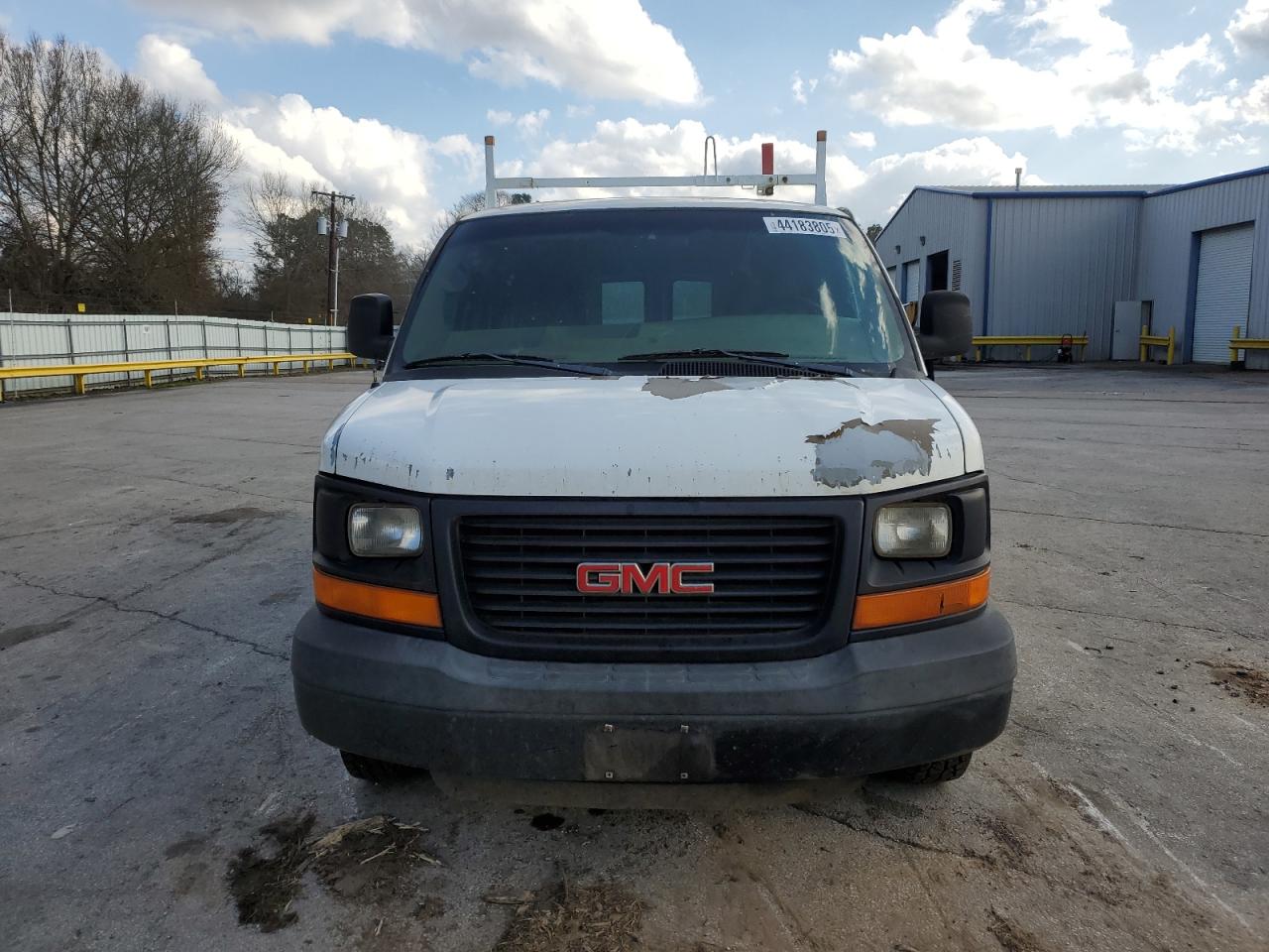 2009 GMC Savana - Image 5