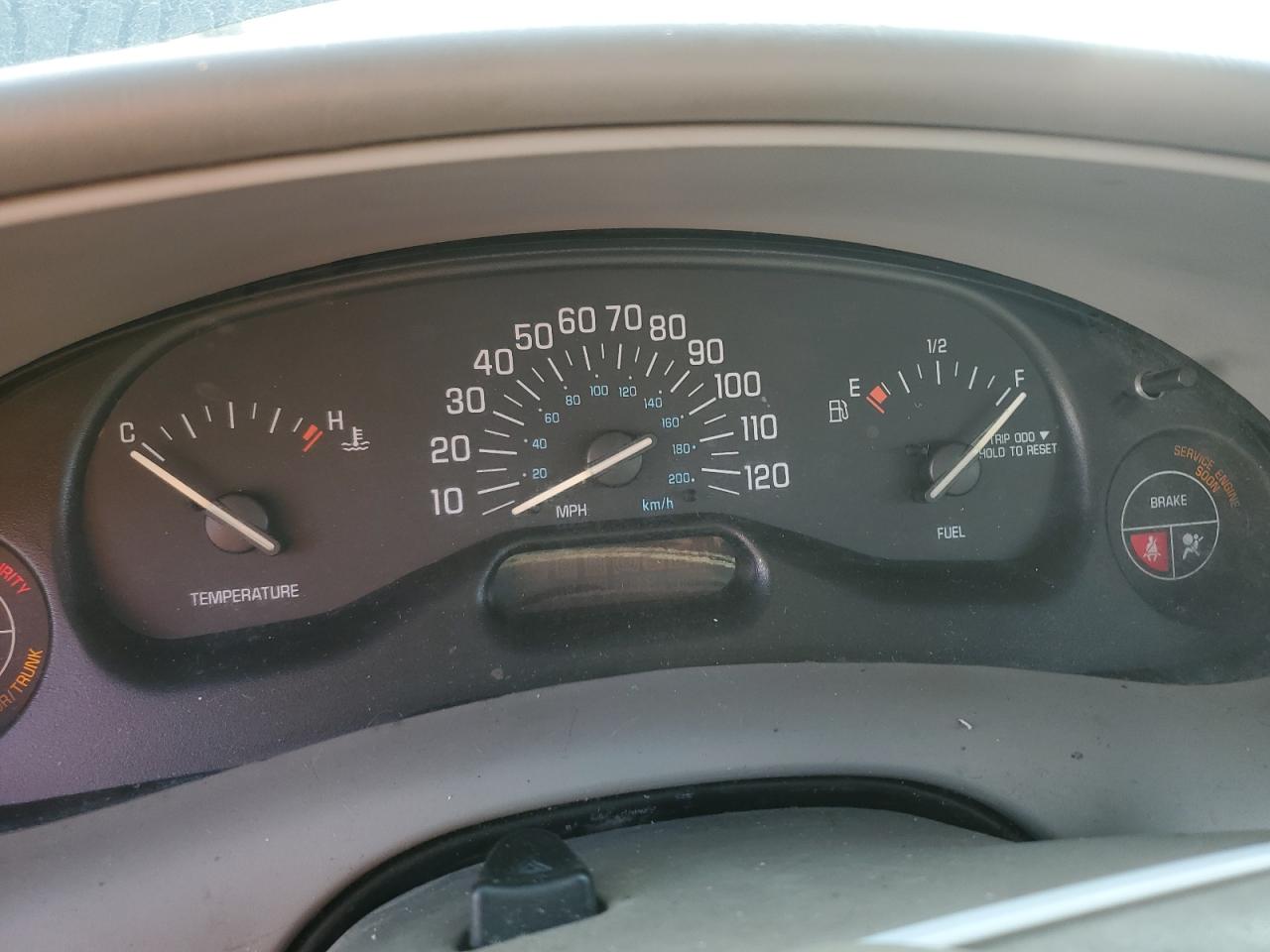 2004 Buick Century - Image 9