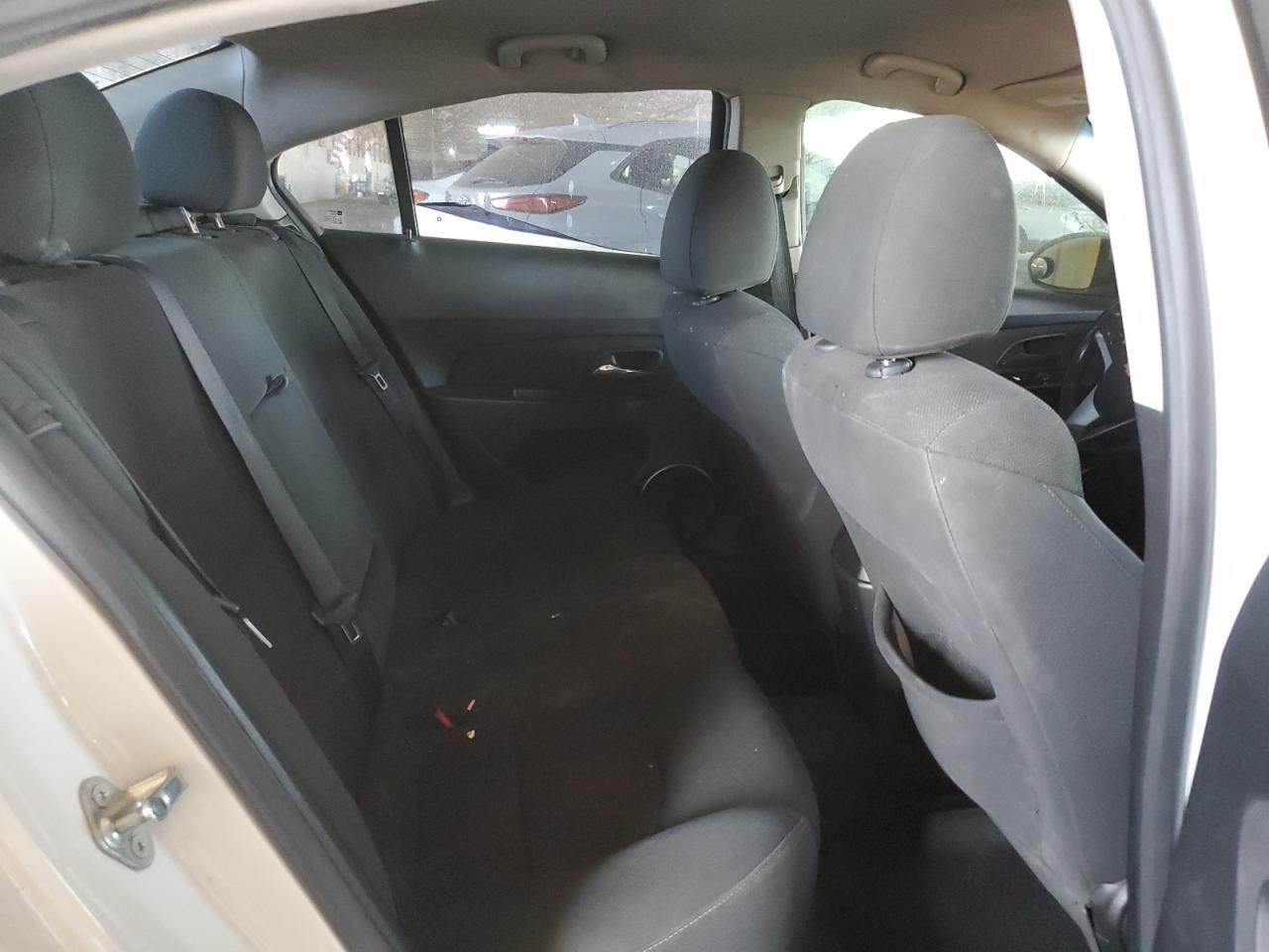 2012 Chevrolet Cruze - Image 10