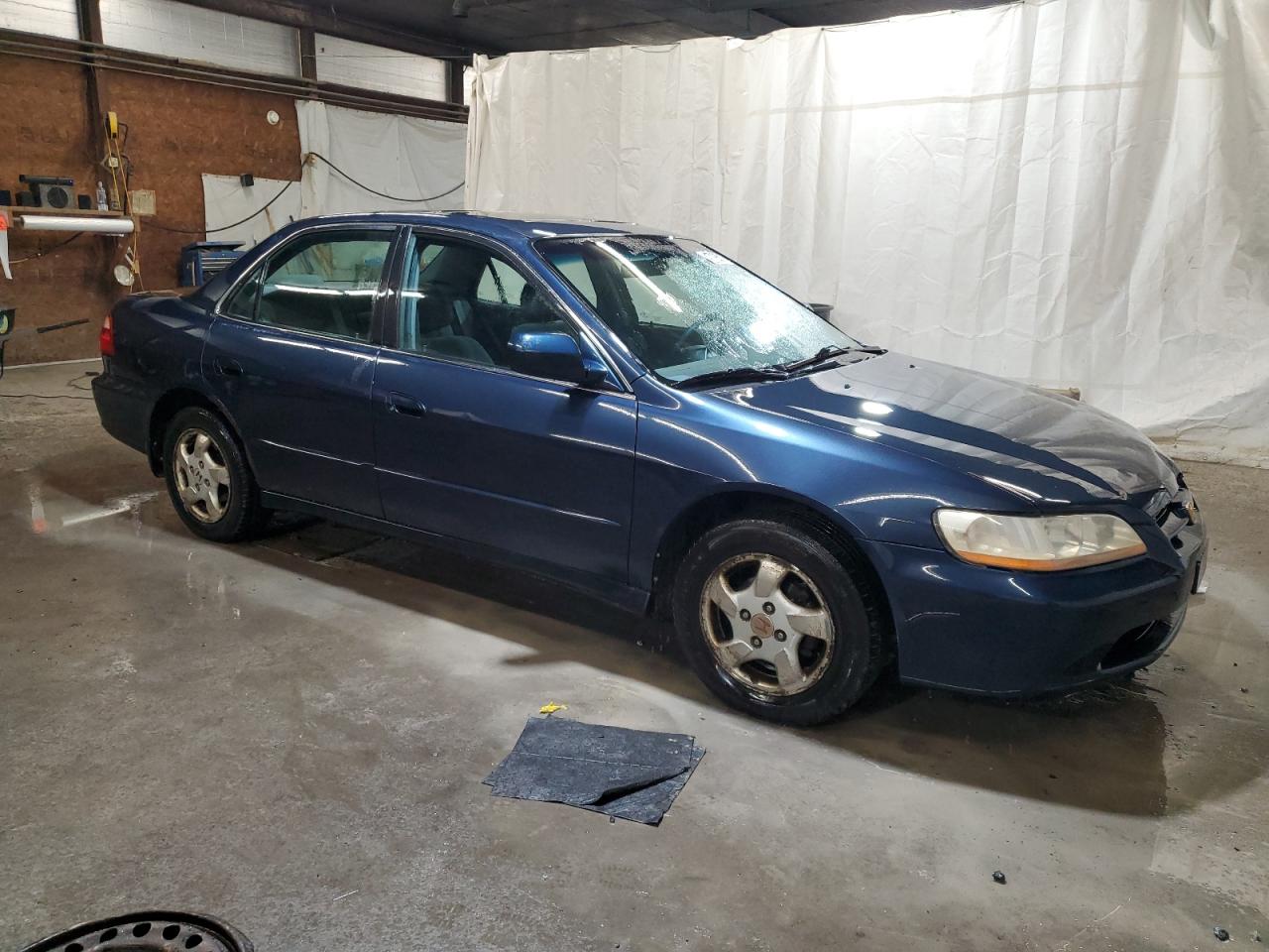 2000 Honda Accord - Image 4