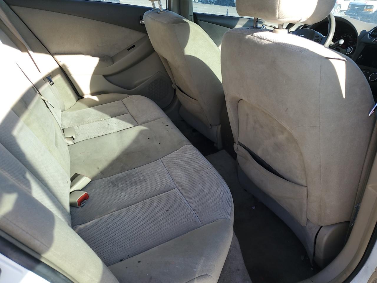 2009 Nissan Altima - Image 10
