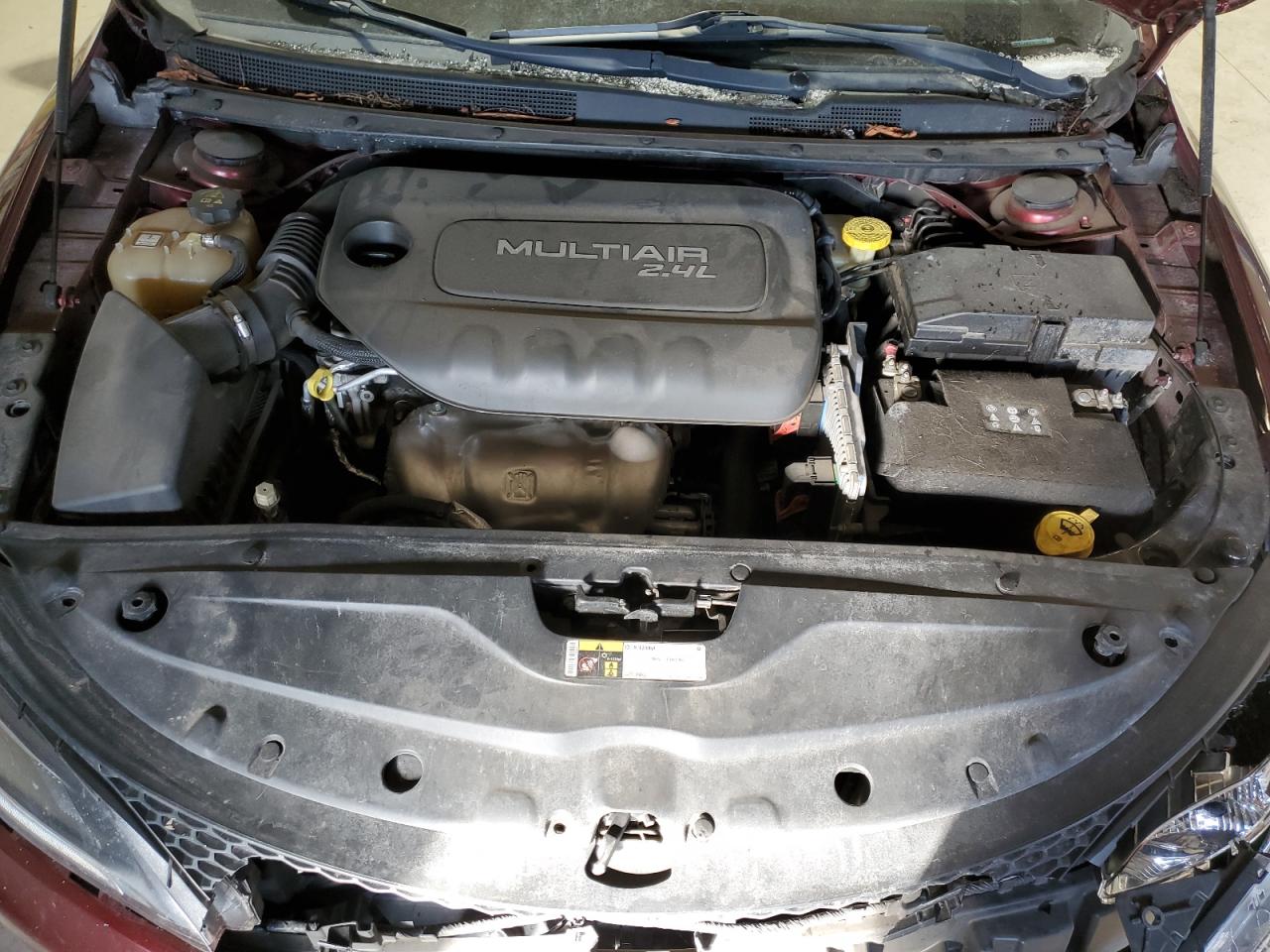 2015 Chrysler 200 - Image 11
