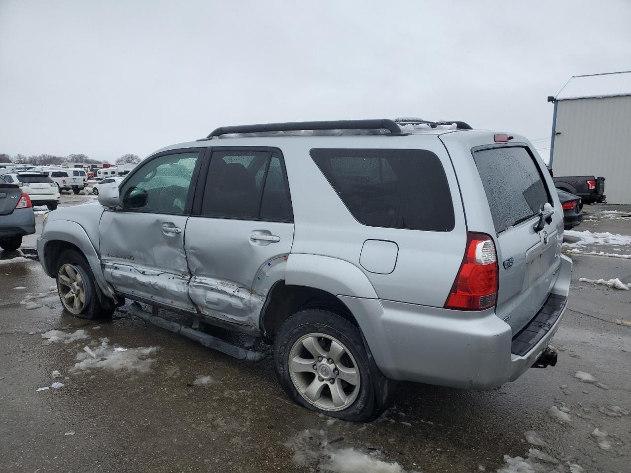 2007 Toyota 4Runner - Image 2