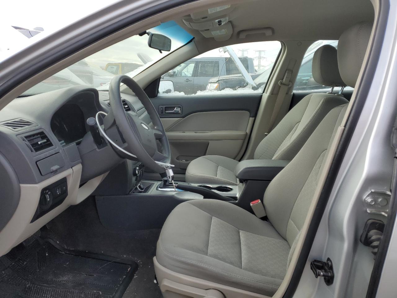 2010 Ford Fusion - Image 7