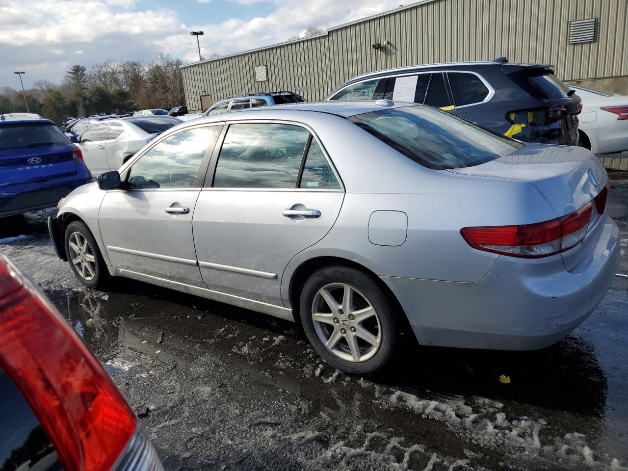 2004 Honda Accord - Image 2