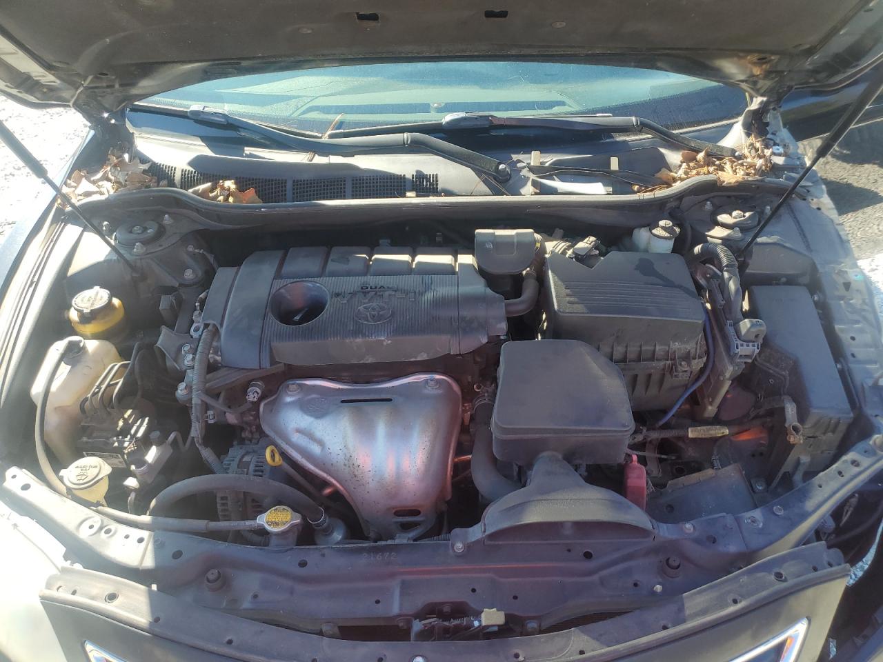 2010 Toyota Camry - Image 11