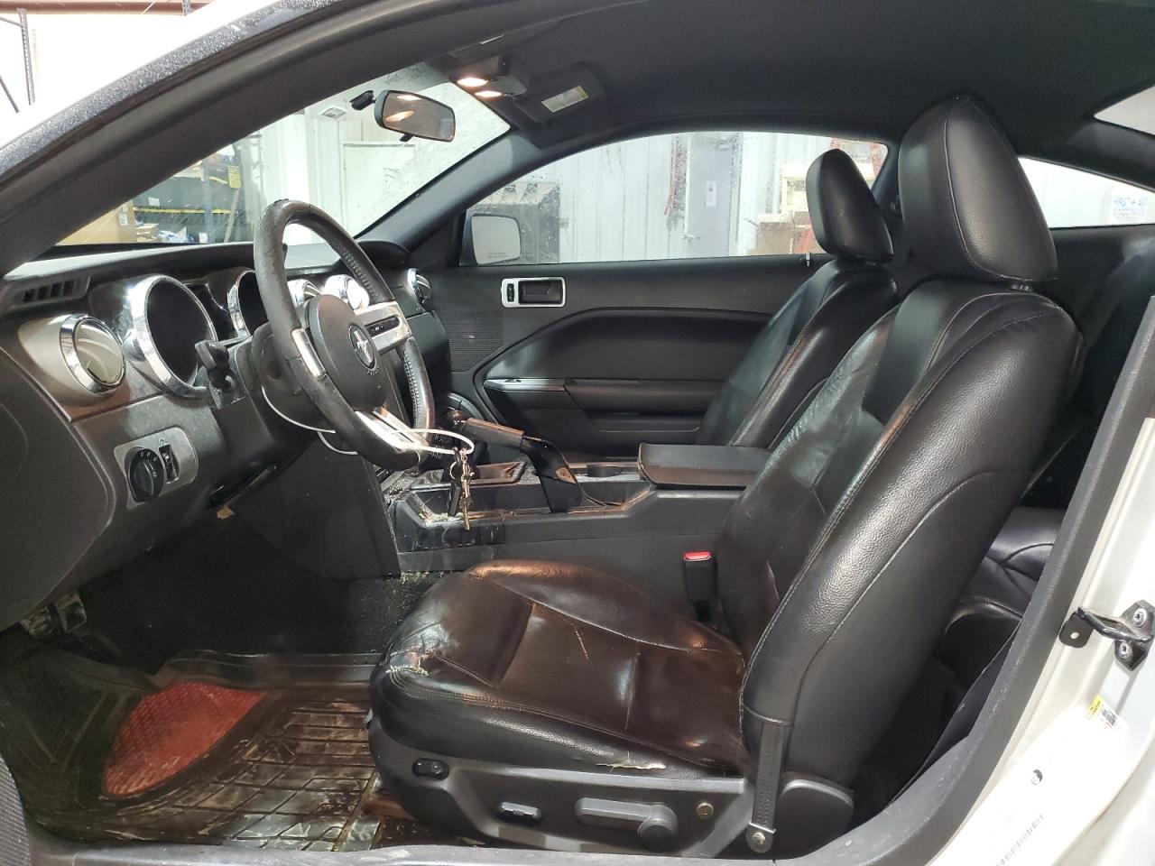 2005 Ford Mustang - Image 7
