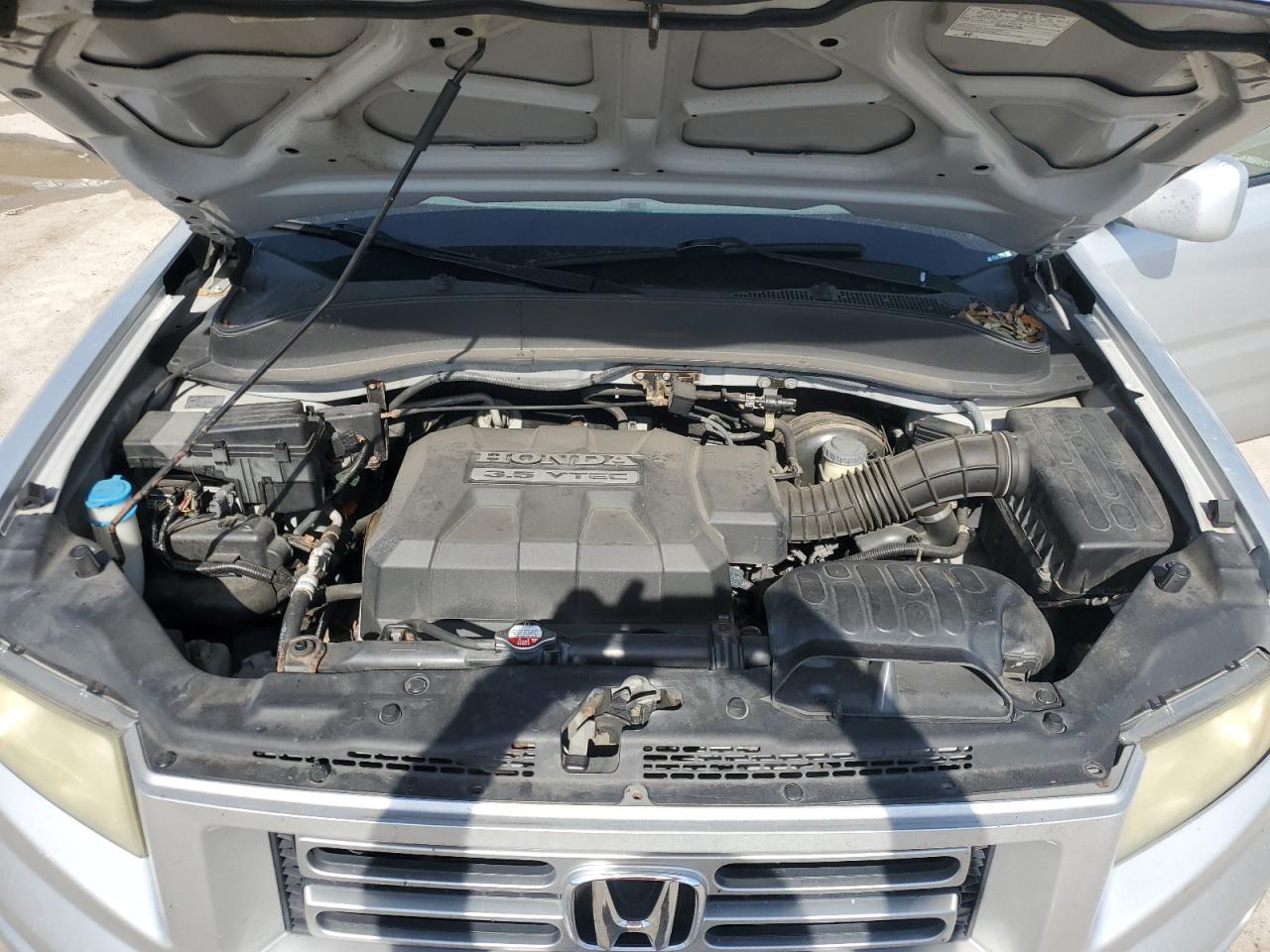 2008 Honda Ridgeline - Image 11