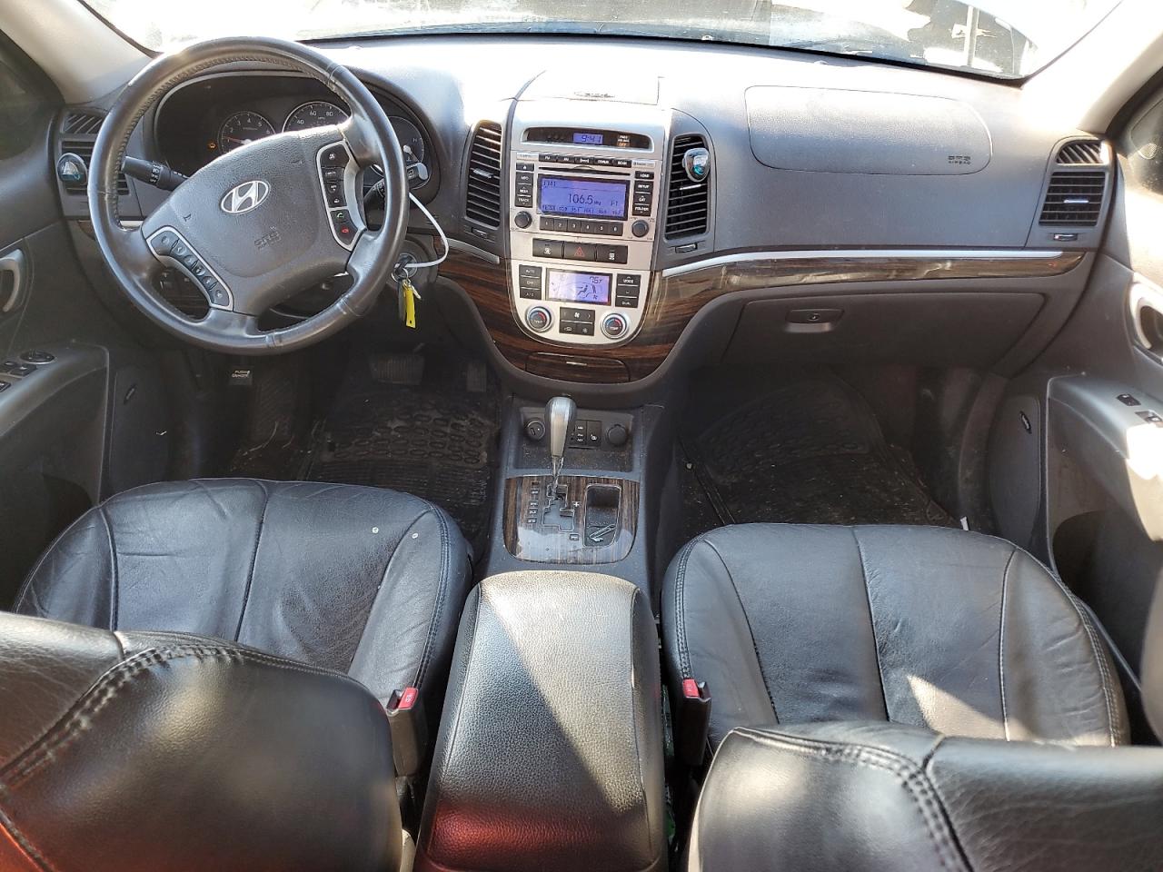 2011 Hyundai Santa Fe - Image 8