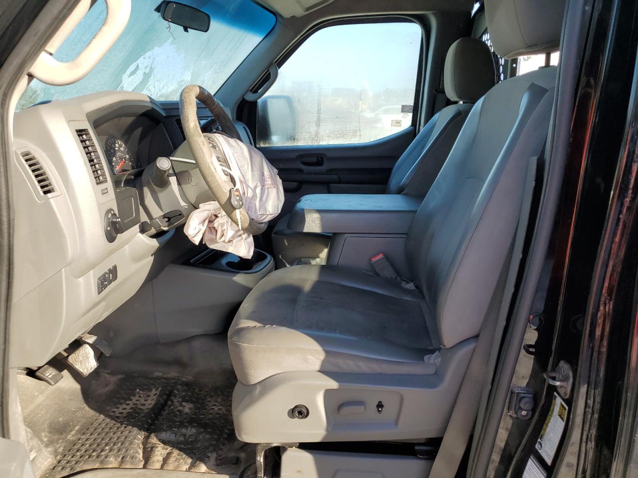 2013 Nissan NV - Image 7
