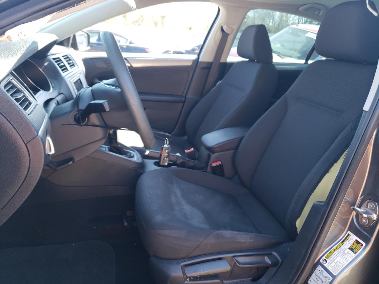2016 Volkswagen Jetta - Image 7