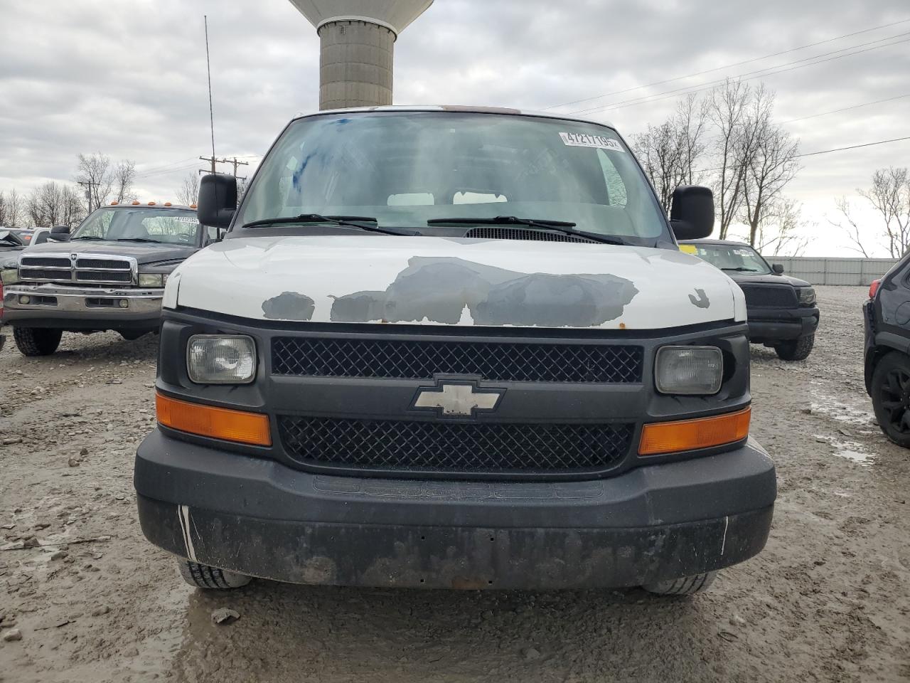 2006 Chevrolet Express - Image 5