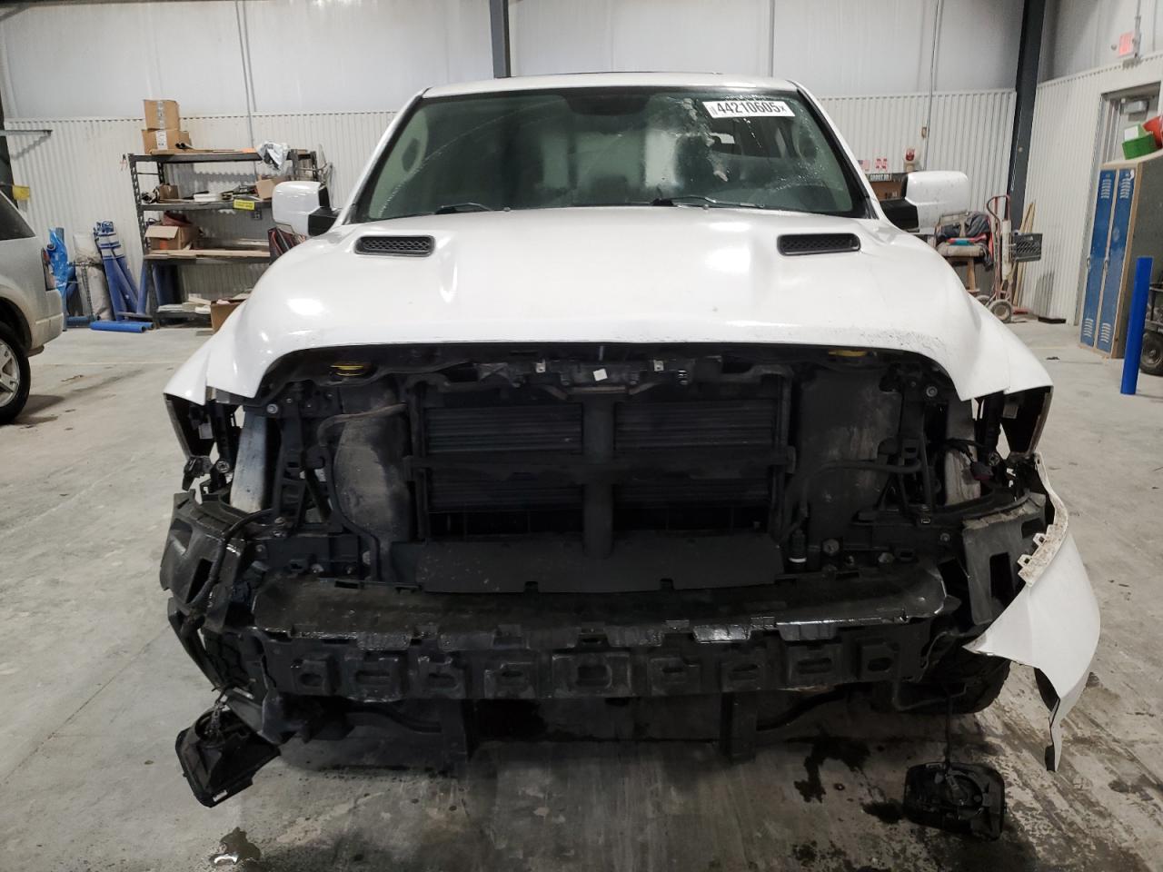 2014 RAM 1500 - Image 5