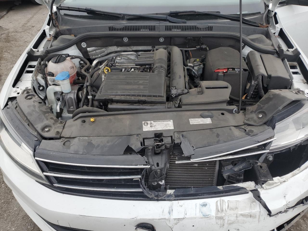 2017 Volkswagen Jetta - Image 11