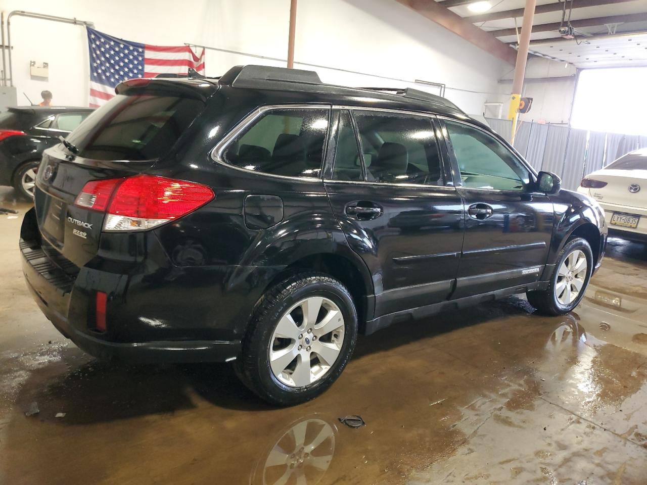 2011 Subaru Outback - Image 3