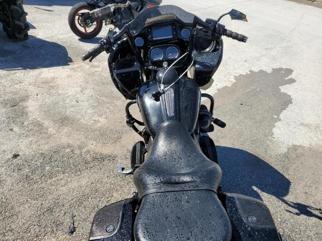  HARLEY-DAVIDSON FL 2018 Черный
