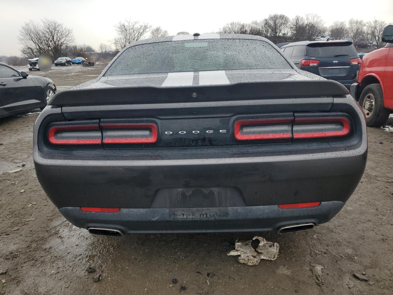 2019 Dodge Challenger - Image 6