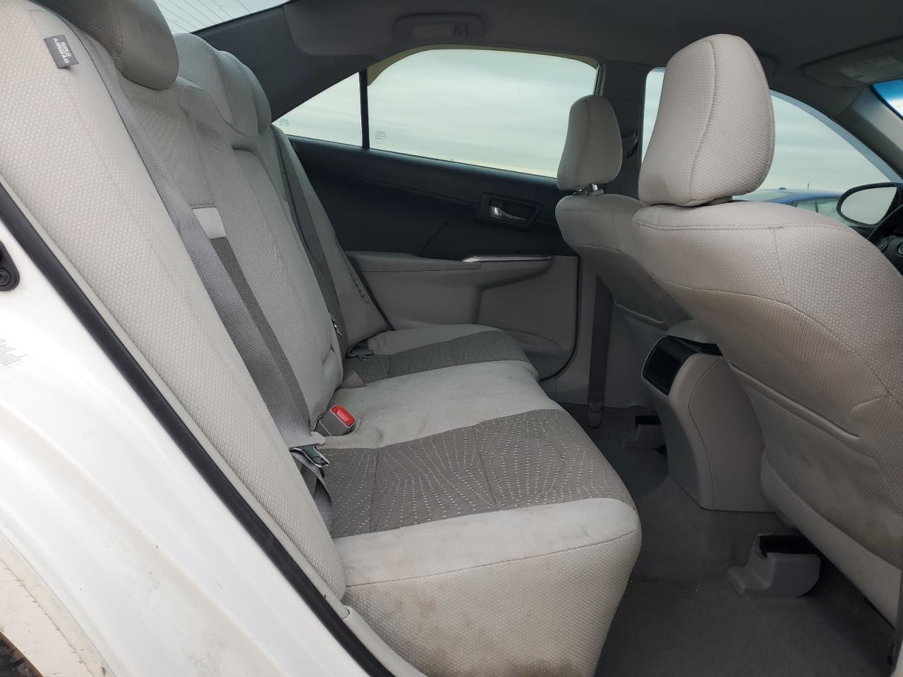 2014 Toyota Camry - Image 11