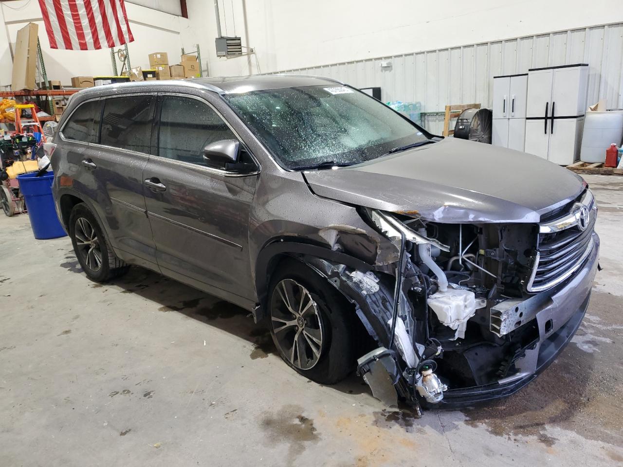 2016 Toyota Highlander - Image 4