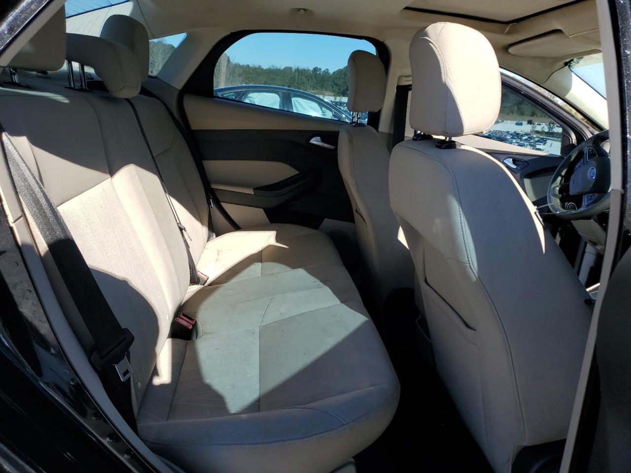 2015 Ford Focus - Image 10