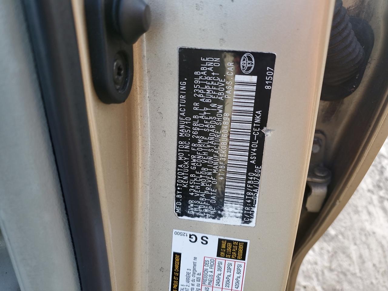 2011 Toyota Camry - Image 13