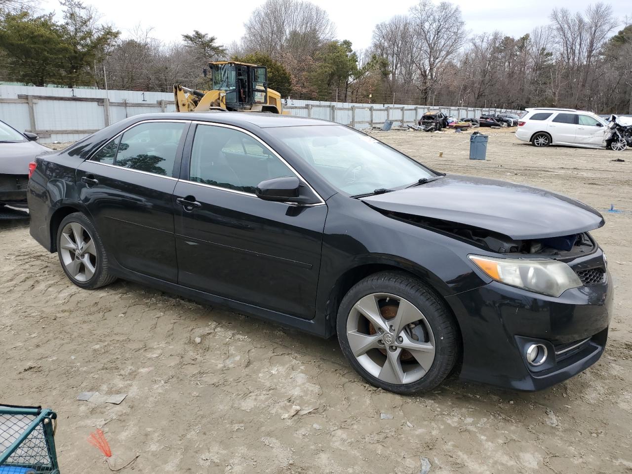 2012 Toyota Camry - Image 4