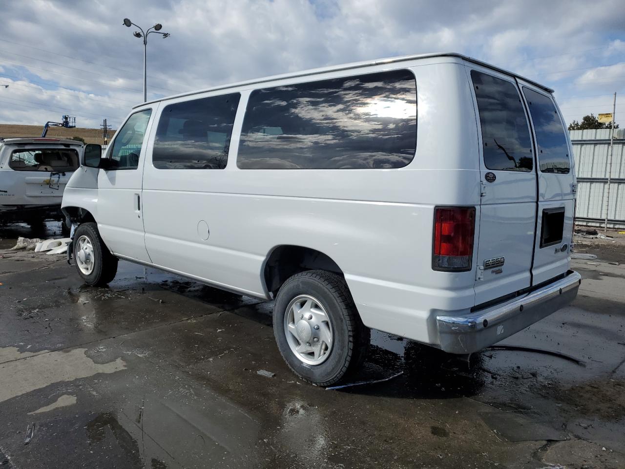 2011 Ford Econoline - Image 2