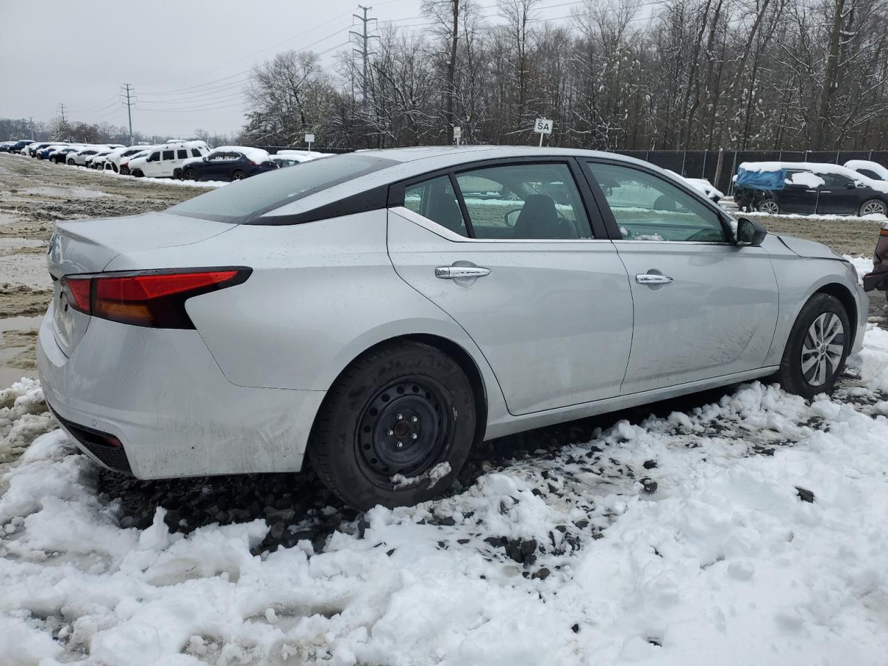 2024 Nissan Altima - Image 3
