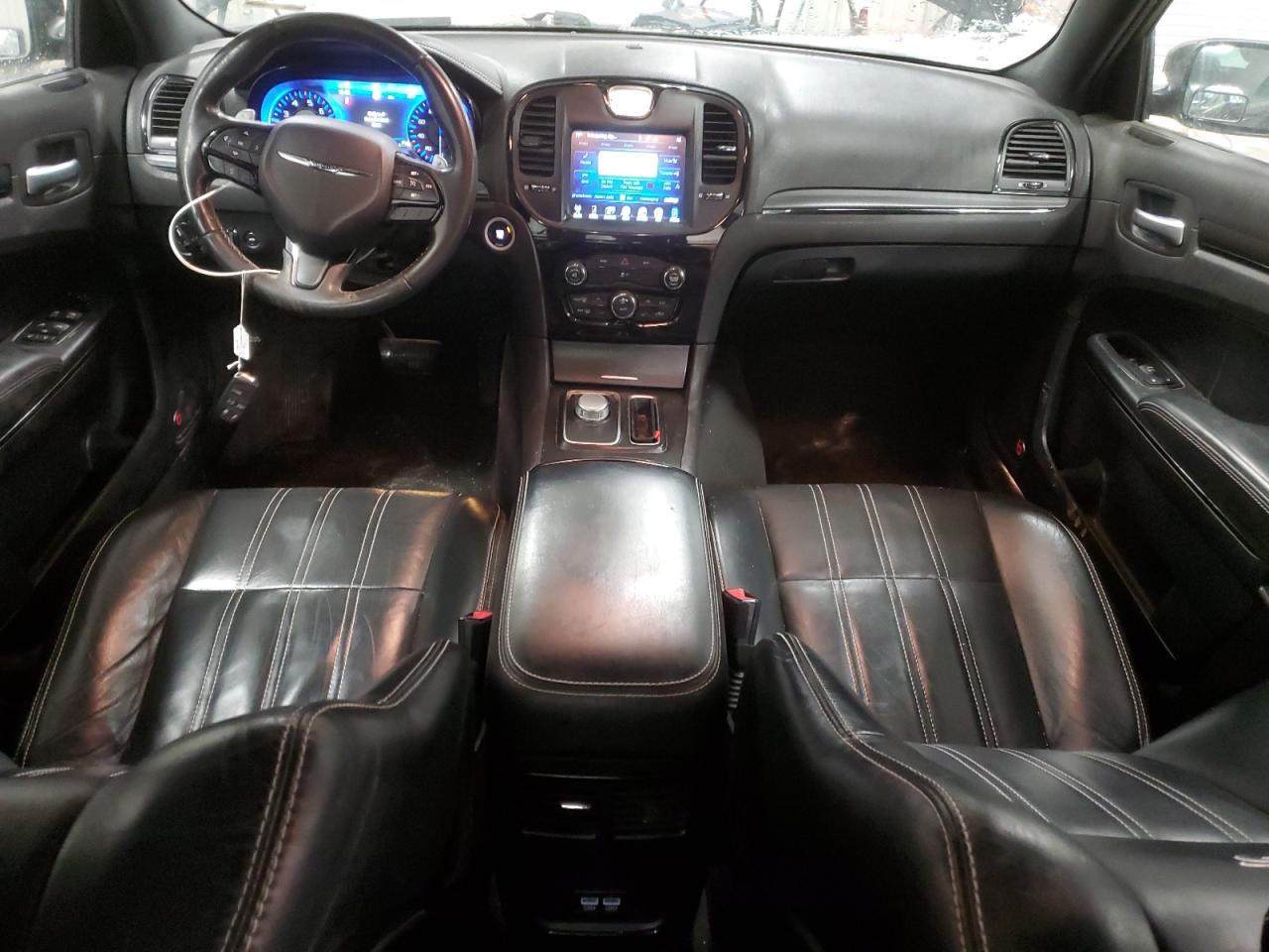 2016 Chrysler 300 - Image 8