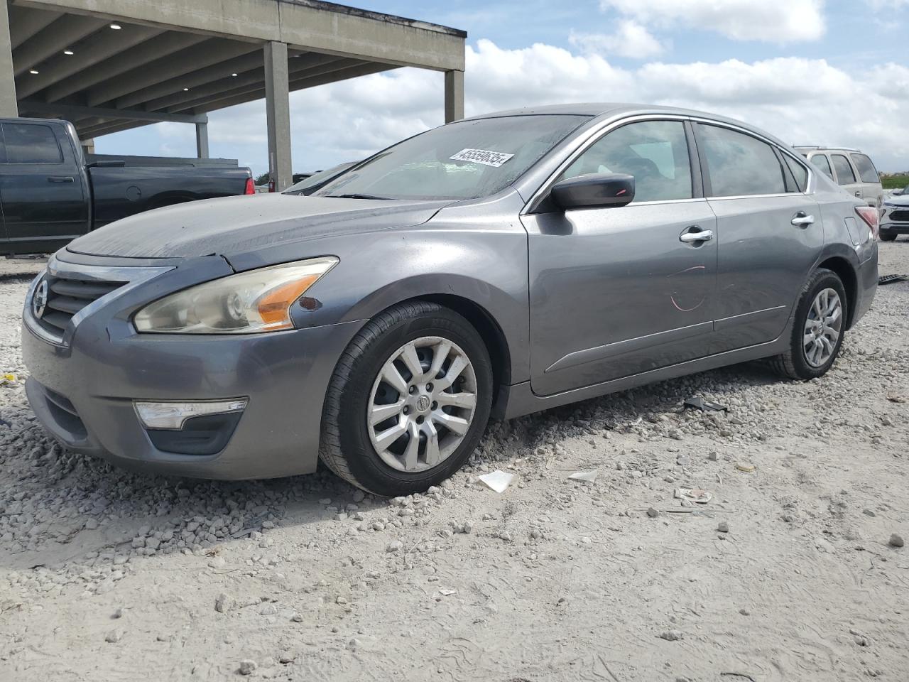 2015 Nissan Altima - Image 1