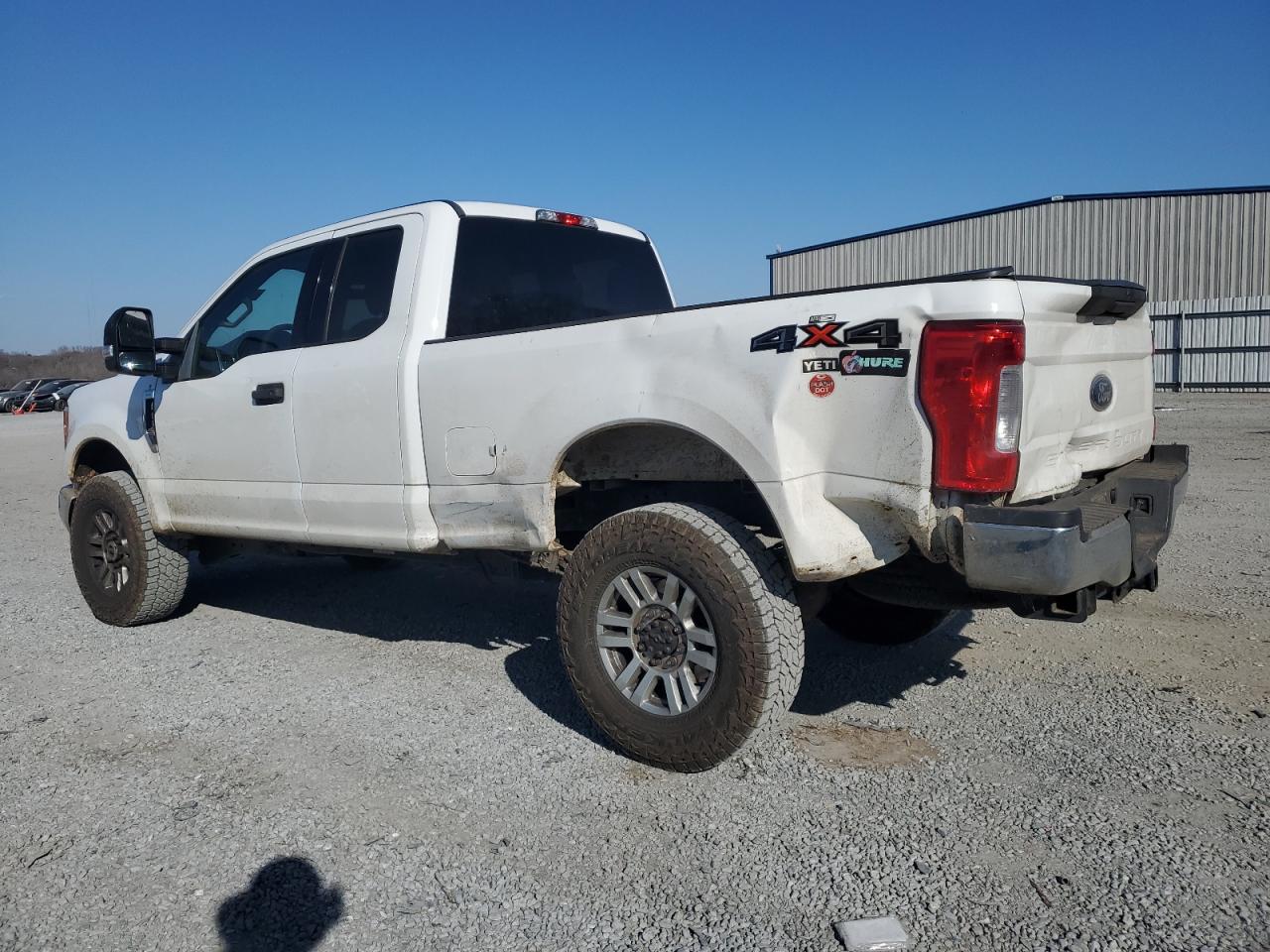 2017 Ford F250 - Image 2