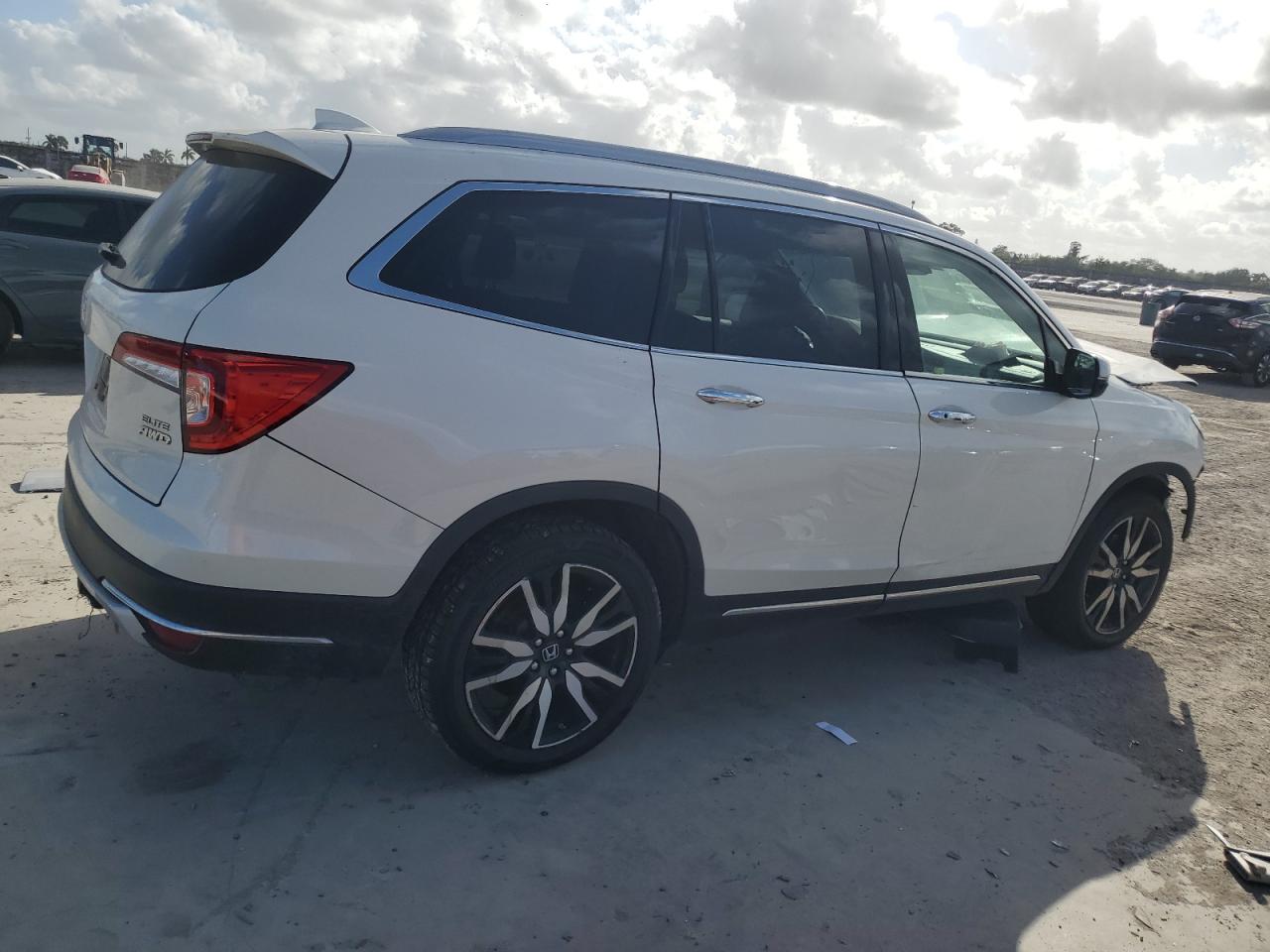 2019 Honda Pilot - Image 3